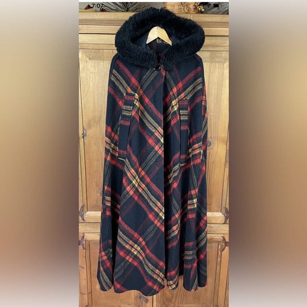 Awesome 70s plaid cape!